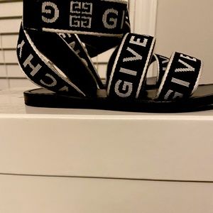 Givenchy Kid sandals